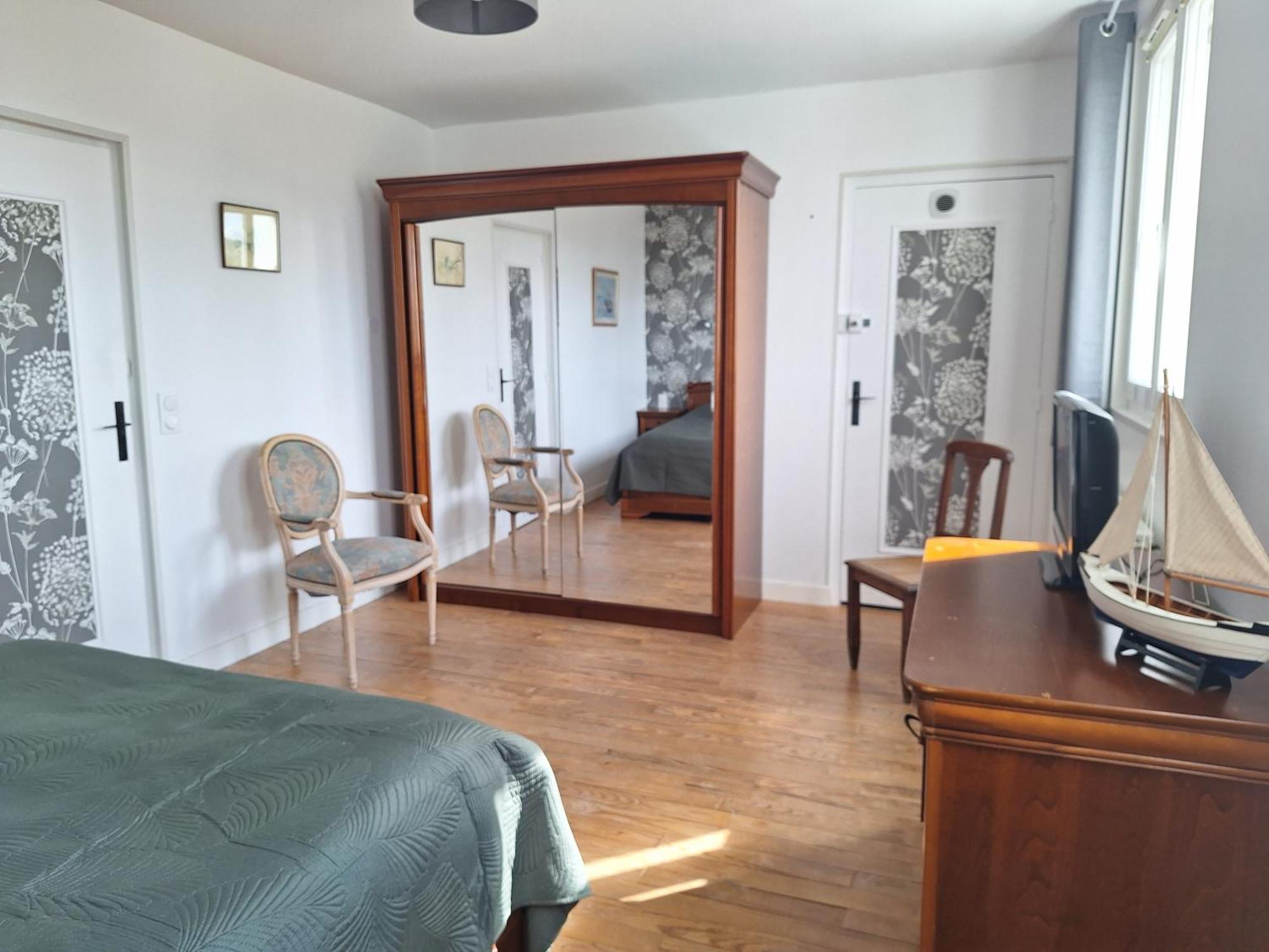 La Fleur Du Soleil Bed & Breakfast Trouville-sur-Mer Bagian luar foto